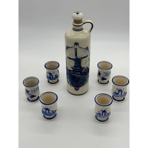 VINTAGE DELFT Blue Hand-painted DECANTER w/Cork with 6 Ceramic Raised Shot Cups - Picture 12 of 12